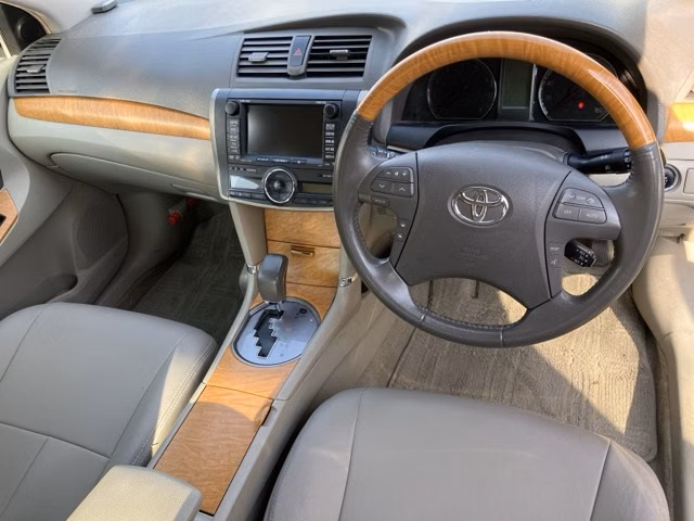 TOYOTA PREMIO