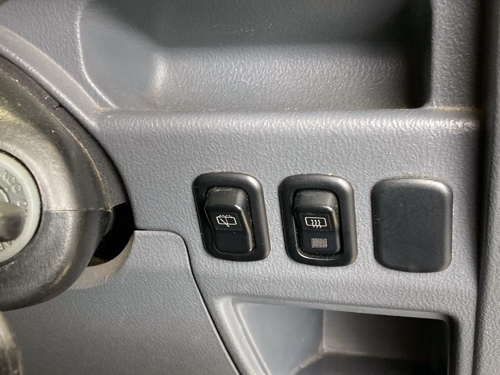 DAIHATSU NAKED