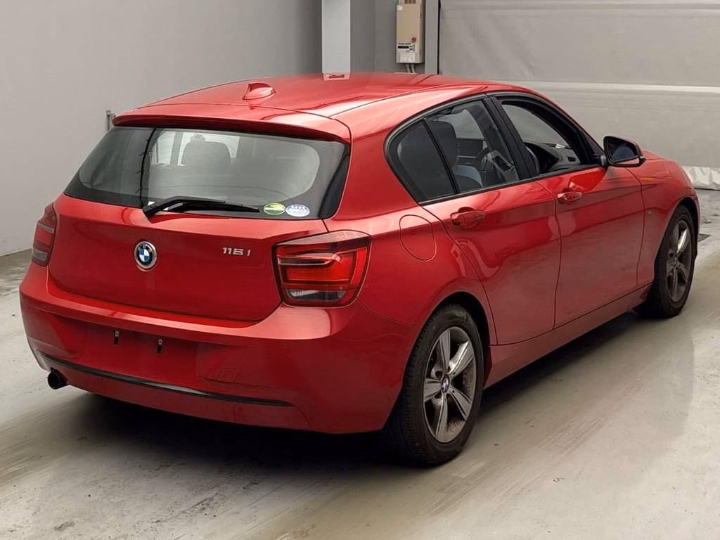 BMW 1-SERIES