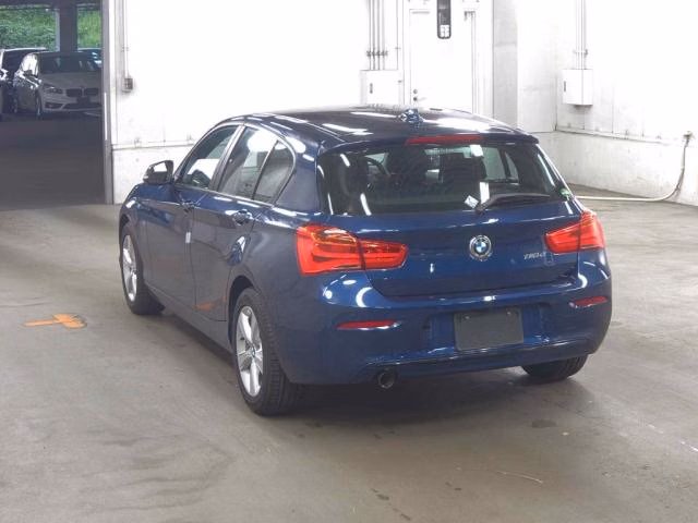 BMW 1-SERIES
