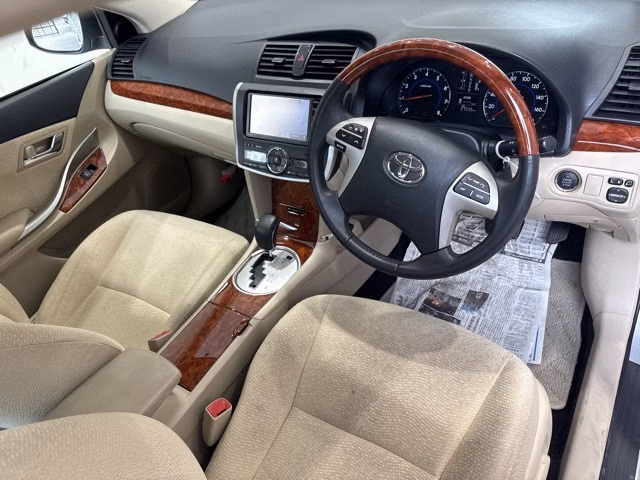 TOYOTA PREMIO
