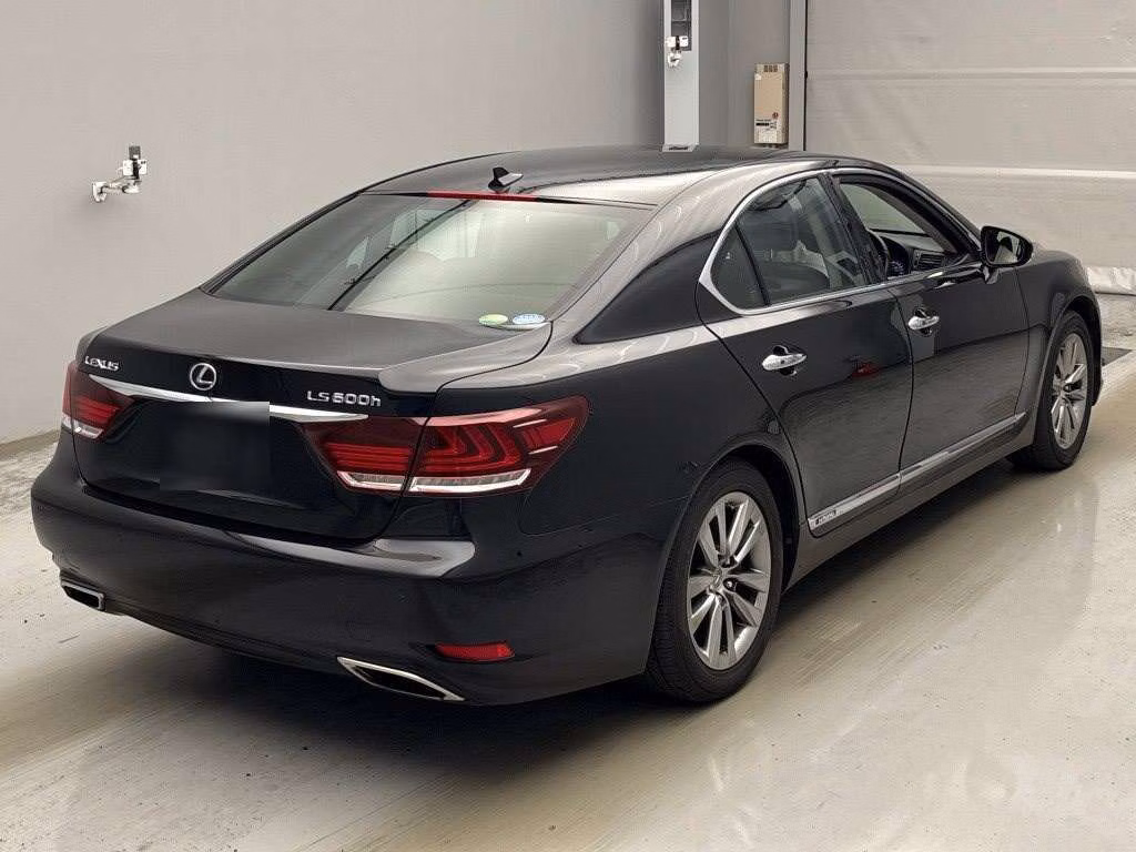 LEXUS LS600H