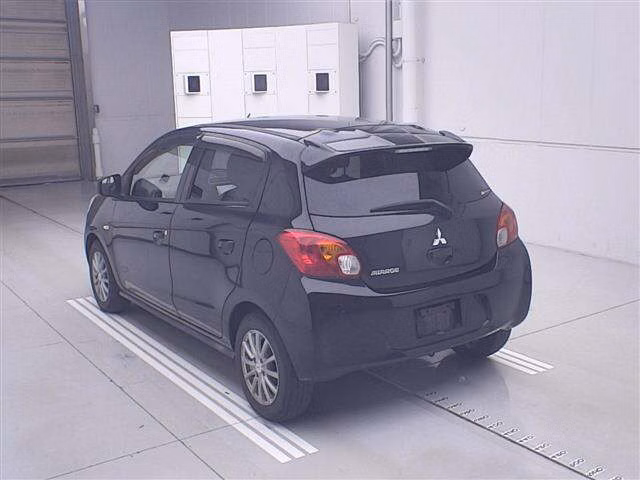 MITSUBISHI MIRAGE