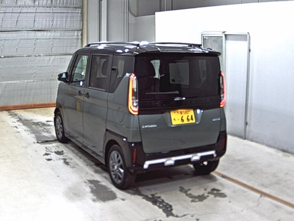 MITSUBISHI DELICA MINI