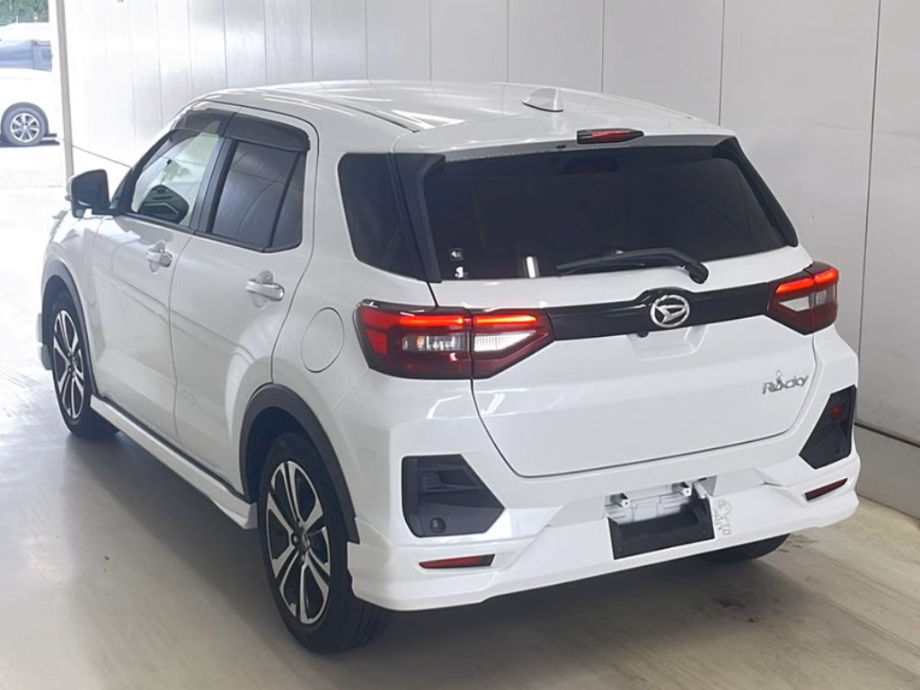 DAIHATSU ROCKY