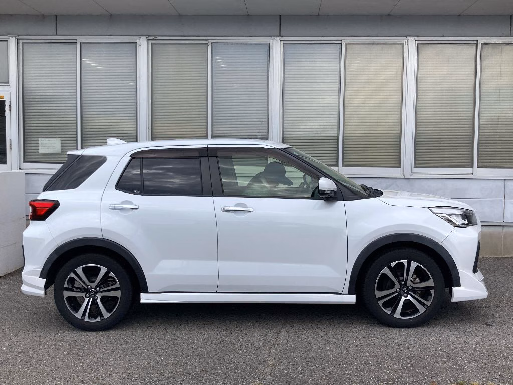 DAIHATSU ROCKY