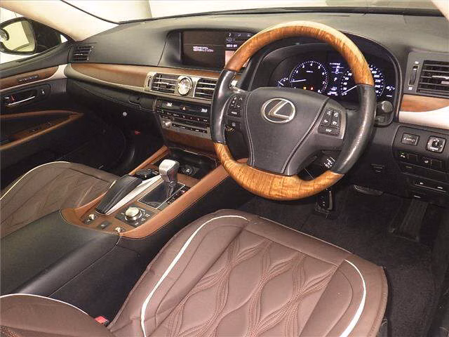LEXUS LS460