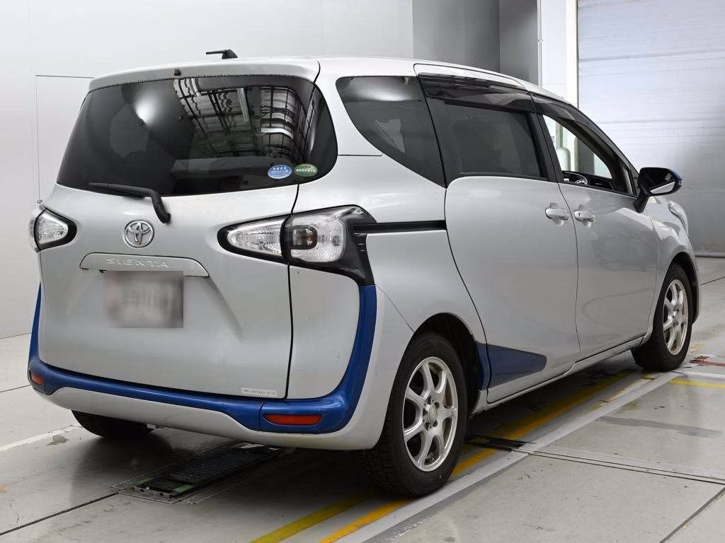 TOYOTA SIENTA