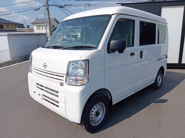 NISSAN NV100 CLIPPER