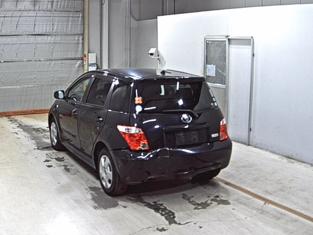 TOYOTA IST