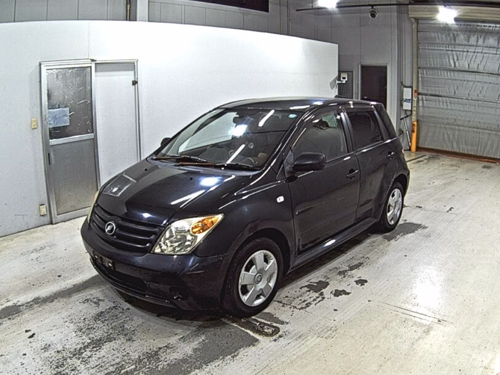 TOYOTA IST
