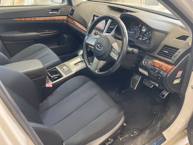 SUBARU LEGACY