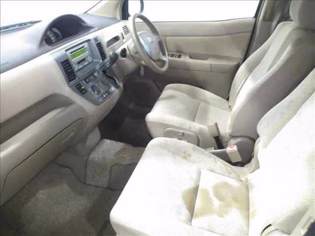 TOYOTA RAUM