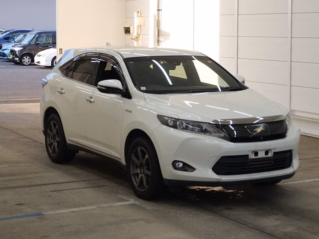 TOYOTA HARRIER