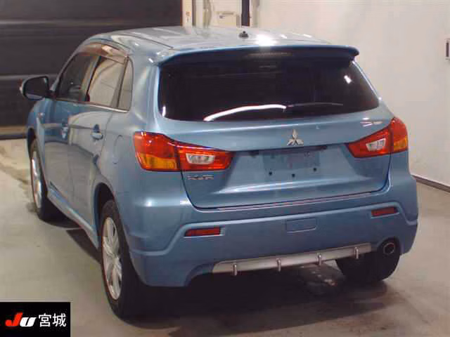 MITSUBISHI RVR