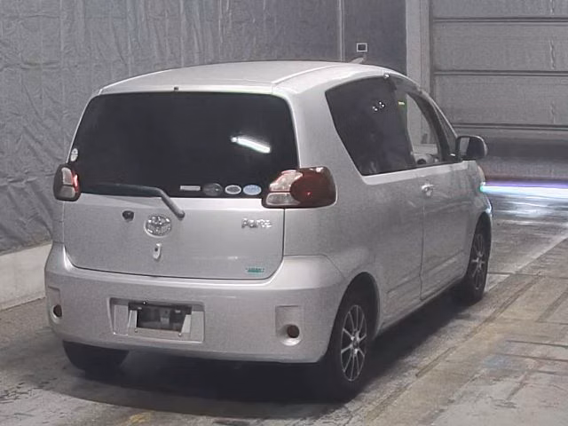 TOYOTA PORTE