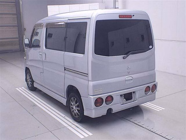 MITSUBISHI TOWN BOX