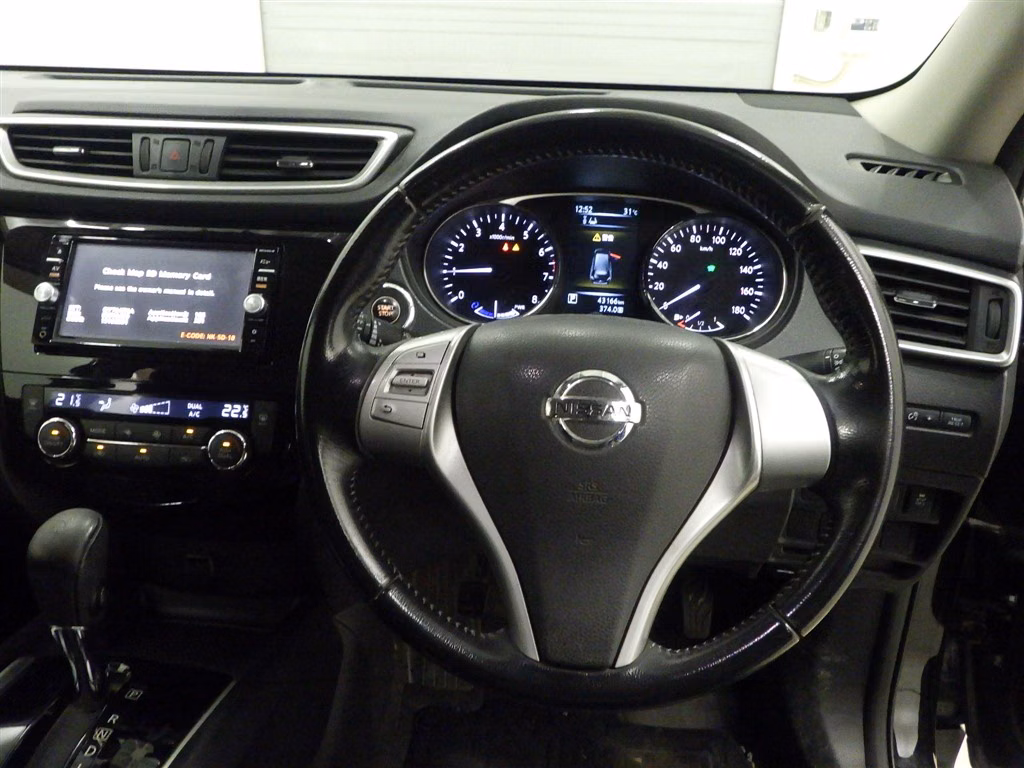 NISSAN X-TRAIL
