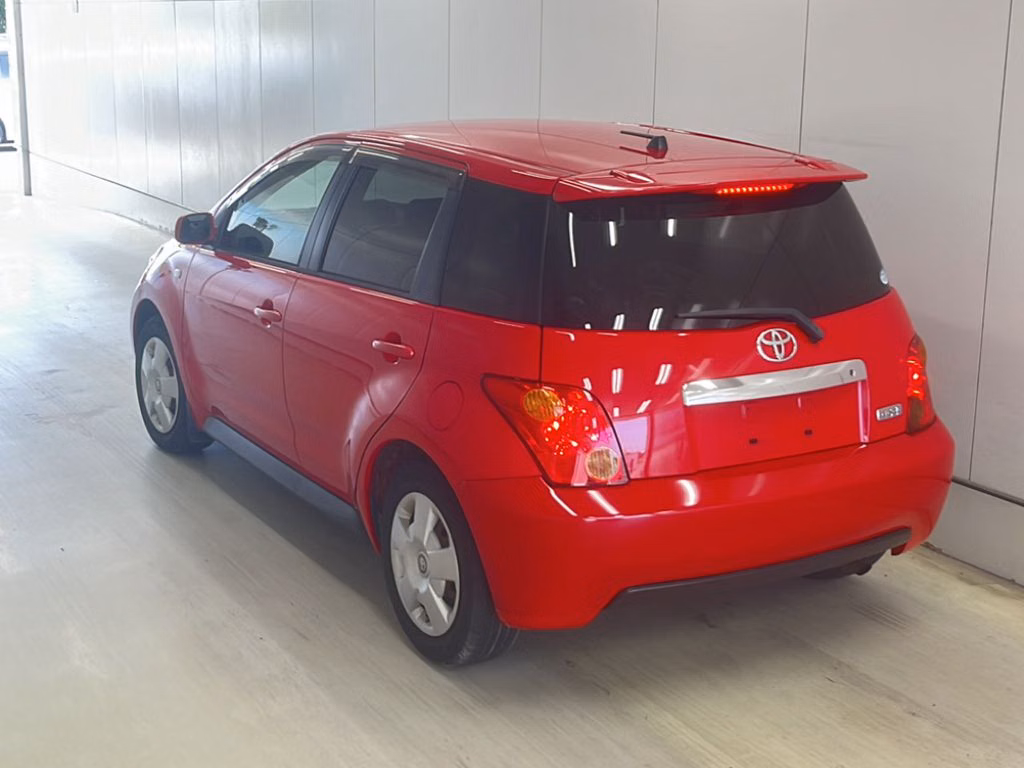 TOYOTA IST