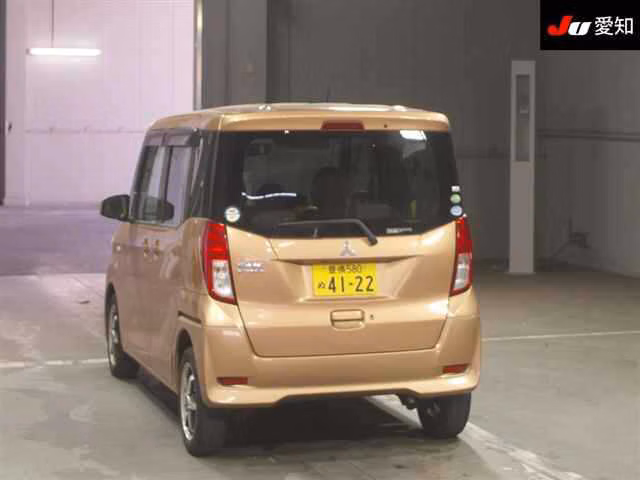 MITSUBISHI EK SPACE