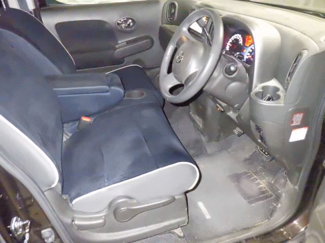 NISSAN CUBE