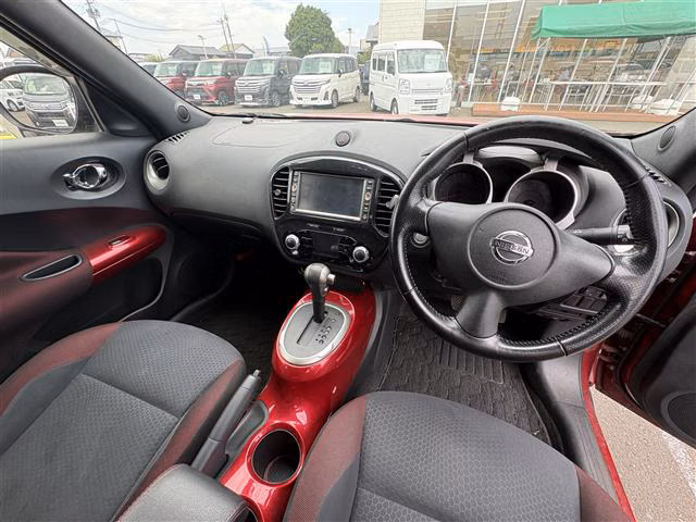 NISSAN JUKE