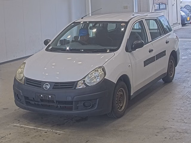 Nissan AD