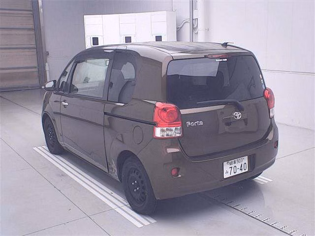 TOYOTA PORTE
