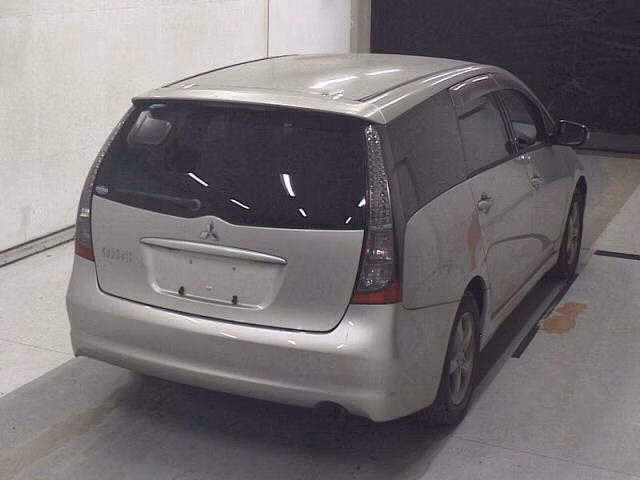MITSUBISHI GRANDIS
