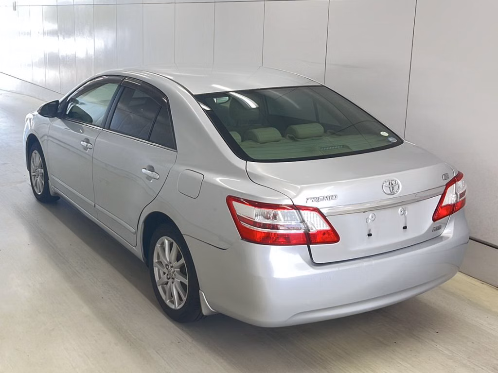 TOYOTA PREMIO
