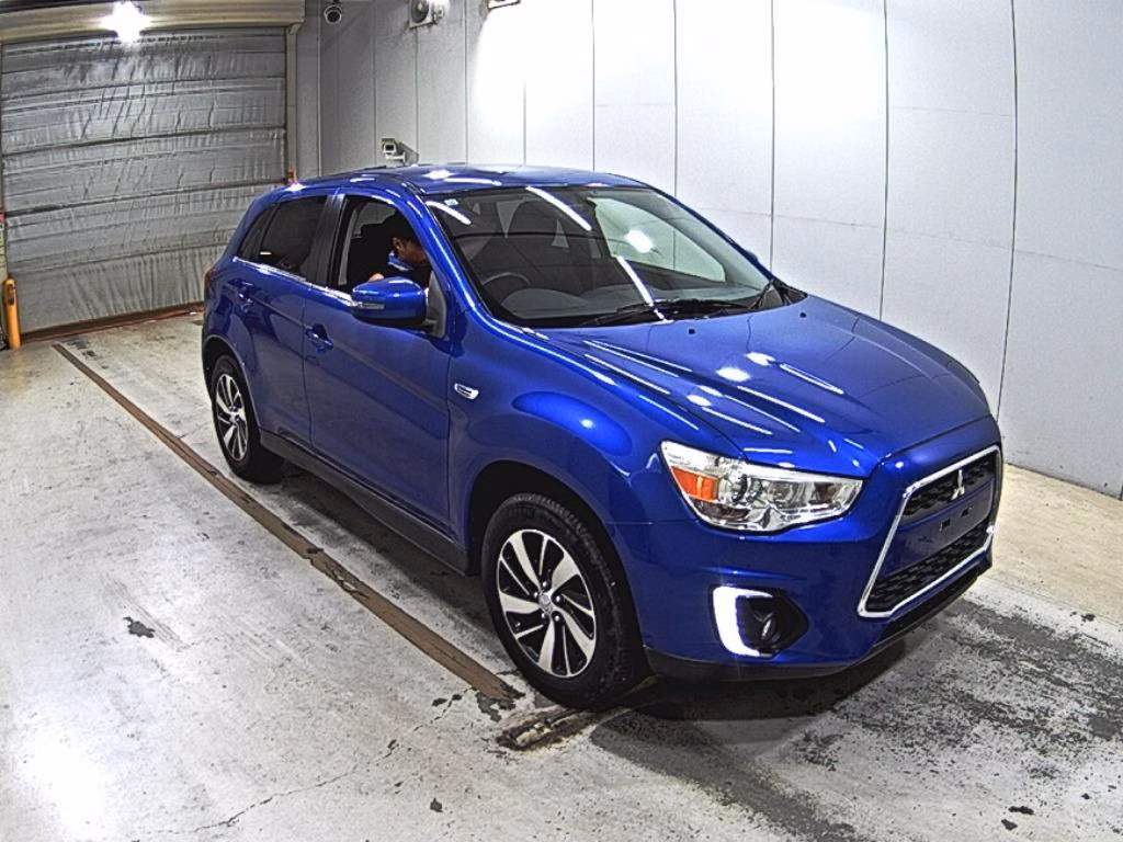 MITSUBISHI RVR