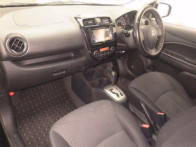MITSUBISHI MIRAGE