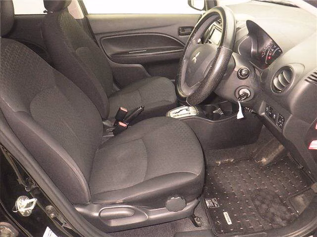 MITSUBISHI MIRAGE