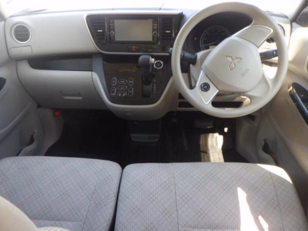 MITSUBISHI EK SPACE