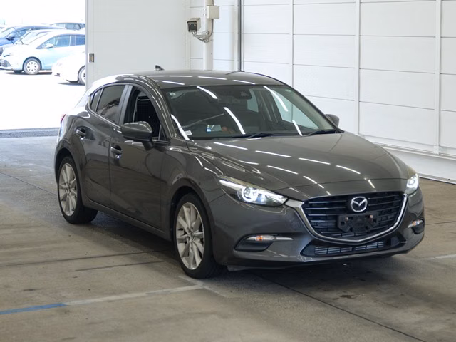 MAZDA AXELA
