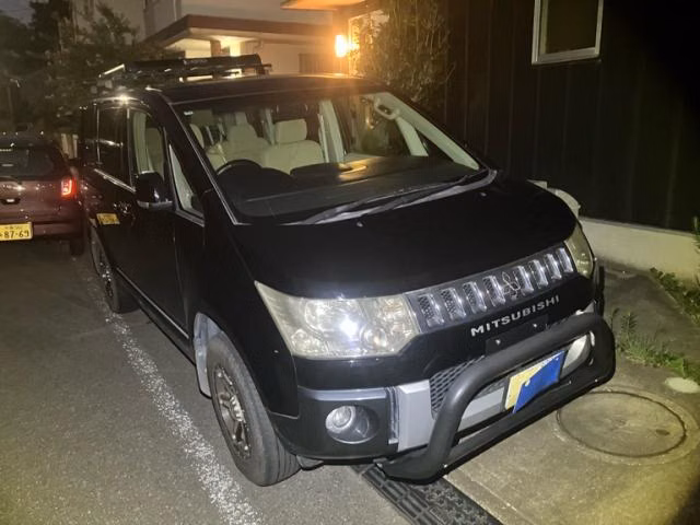 Mitsubishi Delica D:5
