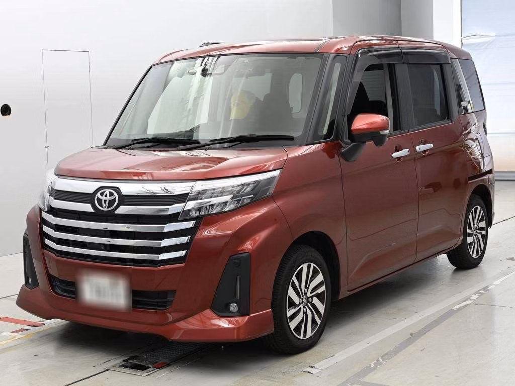 TOYOTA ROOMY