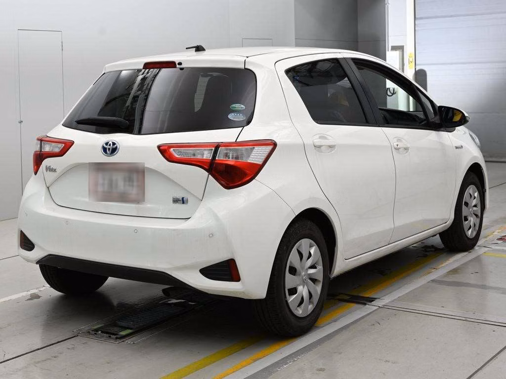TOYOTA VITZ