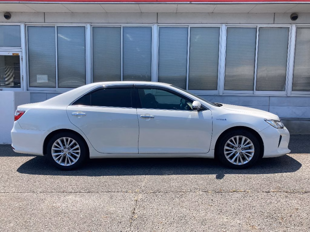 TOYOTA CAMRY