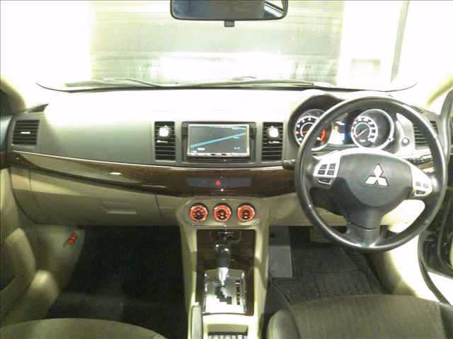 MITSUBISHI GALANT FORTIS