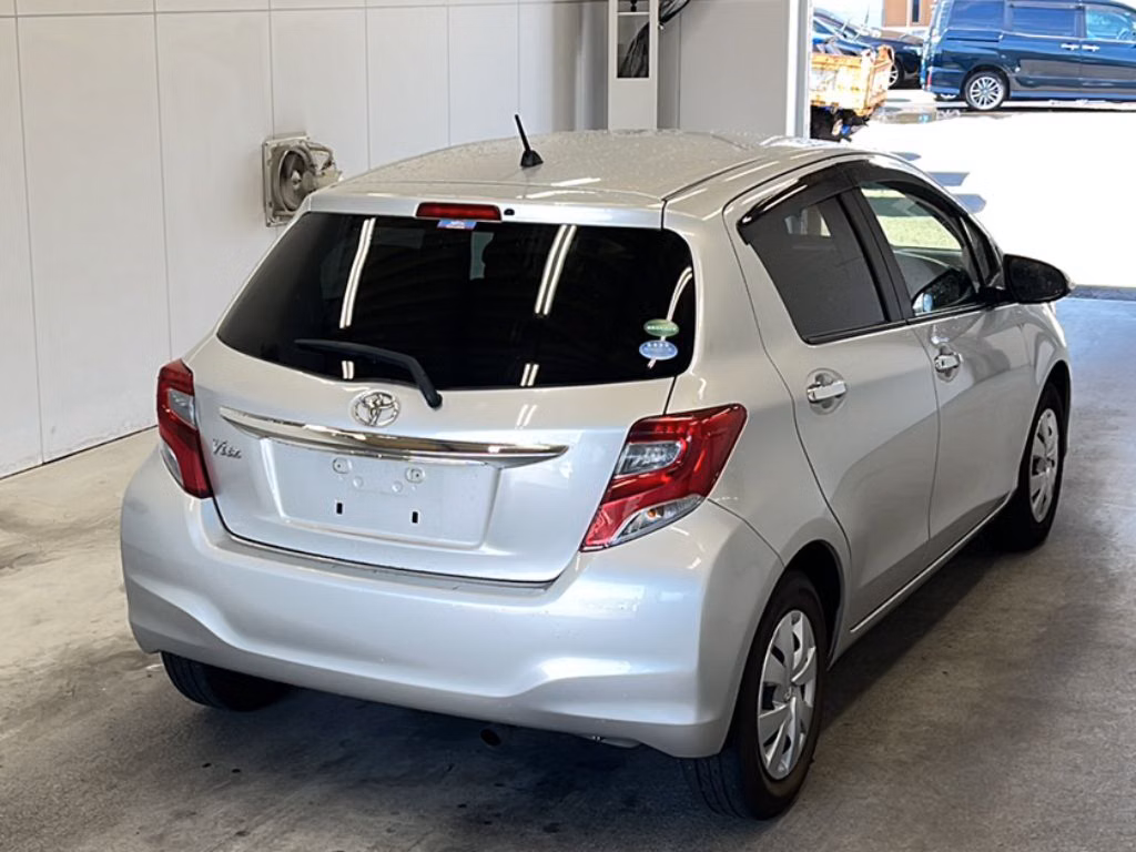 TOYOTA VITZ