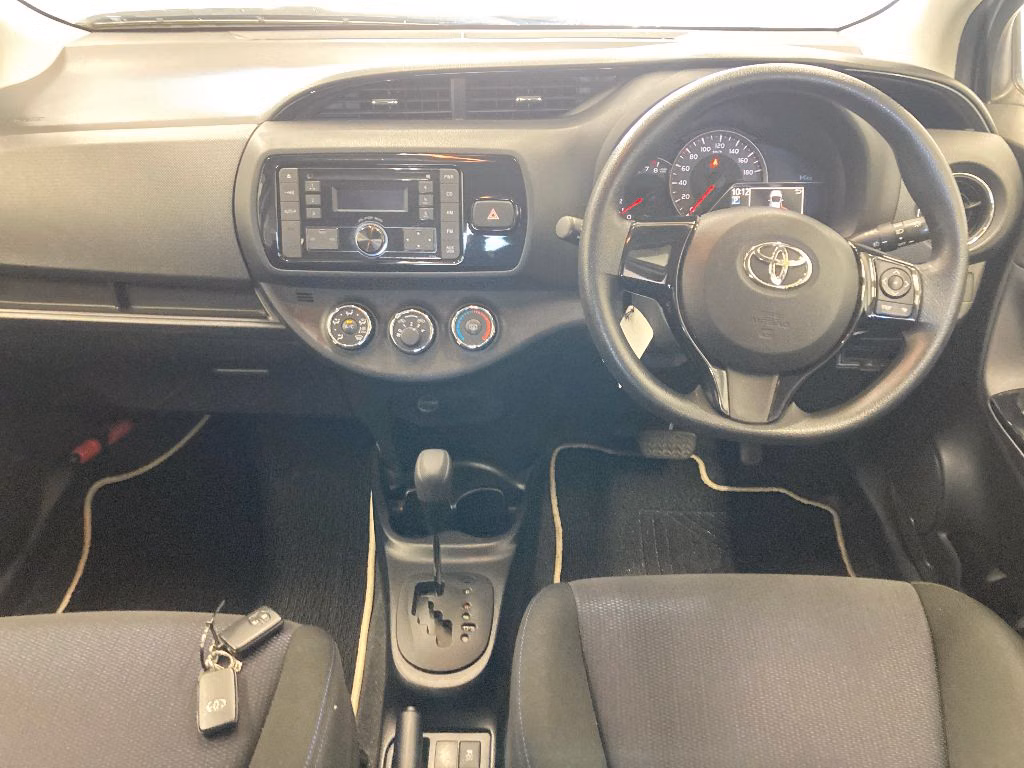 TOYOTA VITZ