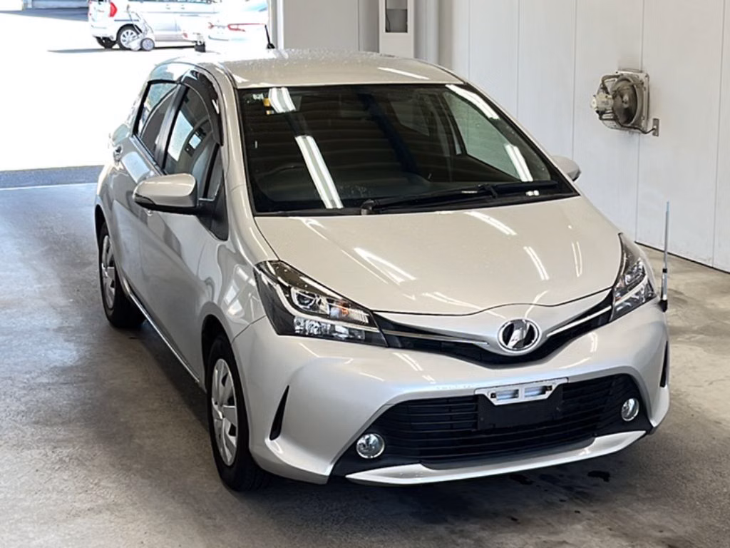 TOYOTA VITZ
