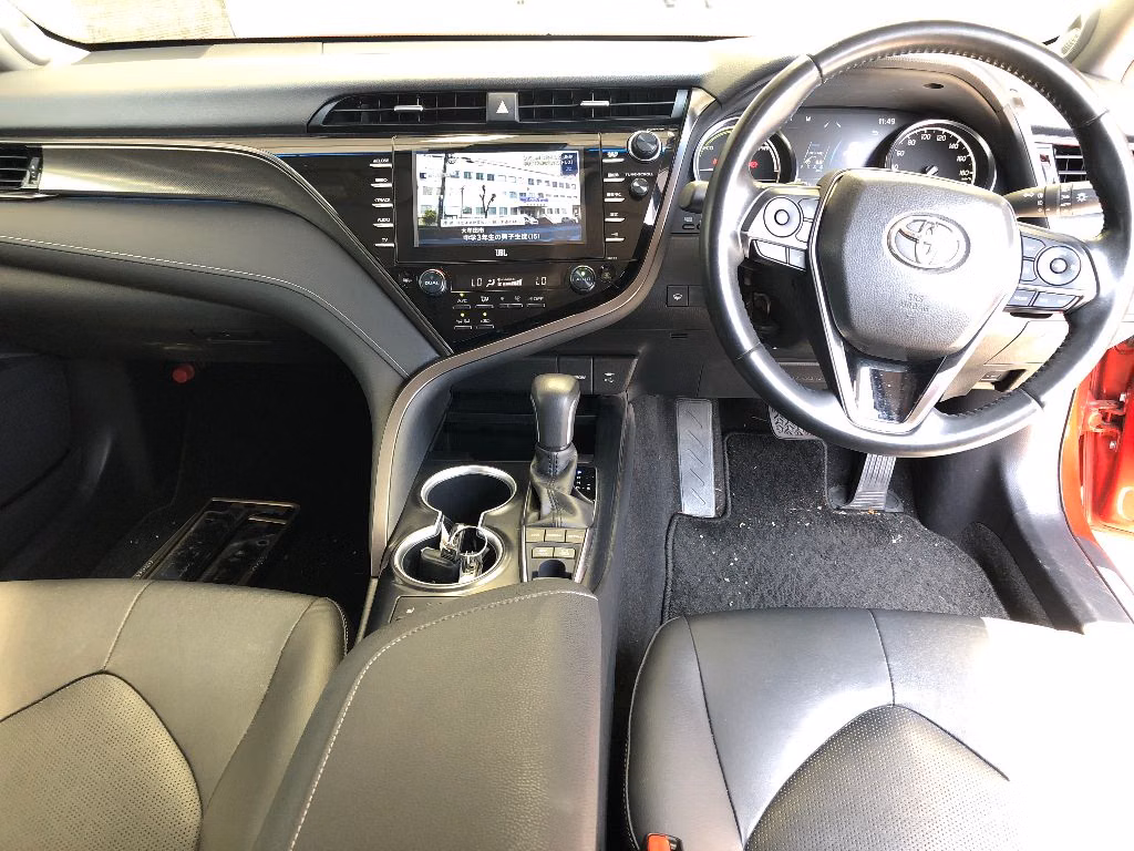 TOYOTA CAMRY