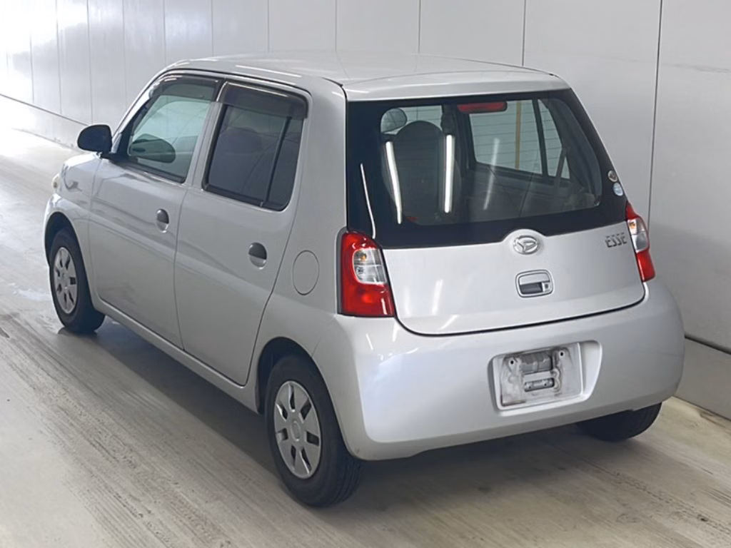 DAIHATSU ESSE