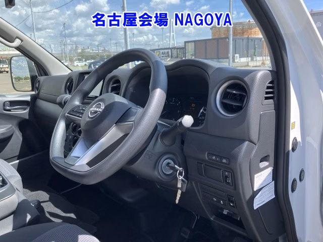 NISSAN CARAVAN