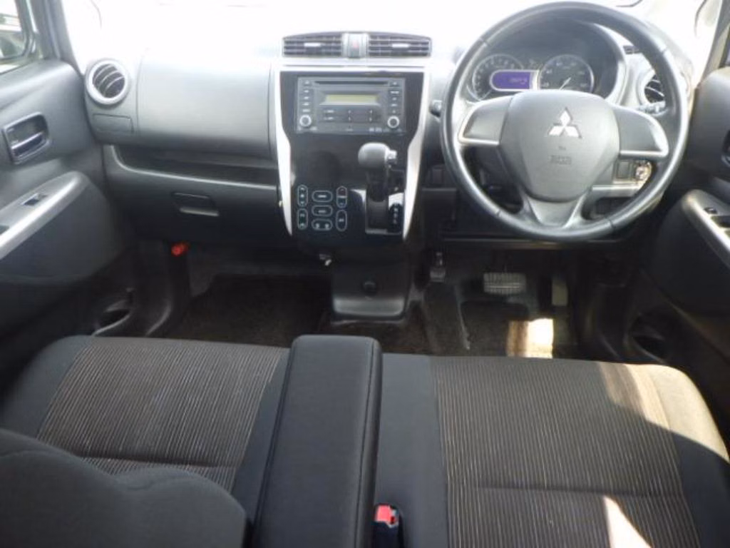 MITSUBISHI EK CUSTOM