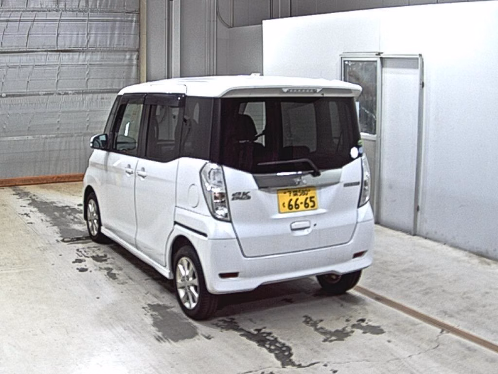 MITSUBISHI EK SPACE