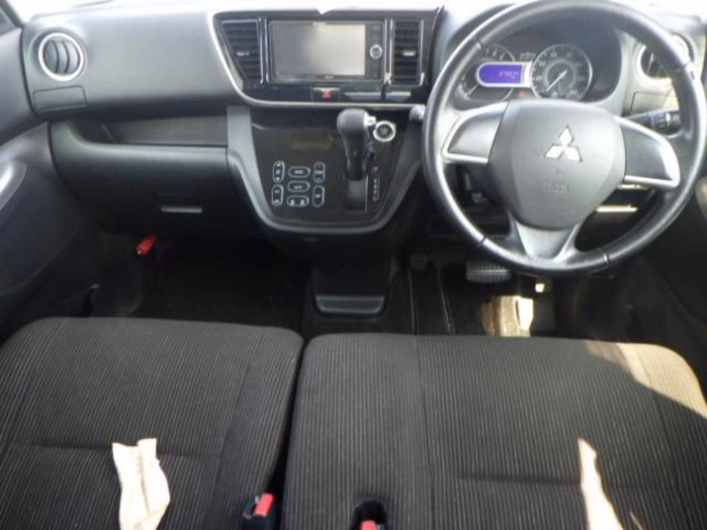 MITSUBISHI EK SPACE