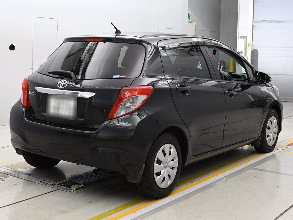 TOYOTA VITZ